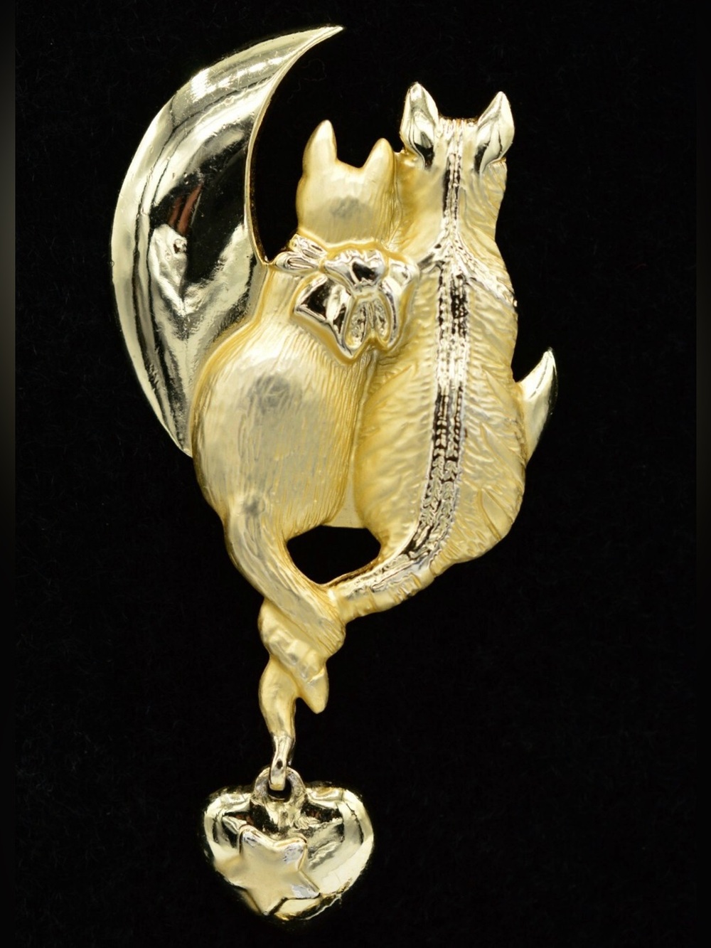 AJC Cats On The Moon Pin Brooch Love Romantic Cat Tails With Heart Dangle